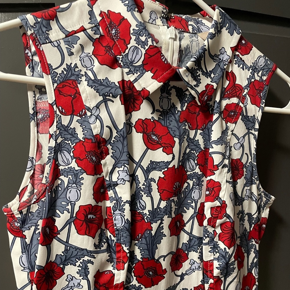 Size 2 Floral high neck Brooks Brothers collared shirt dress.
